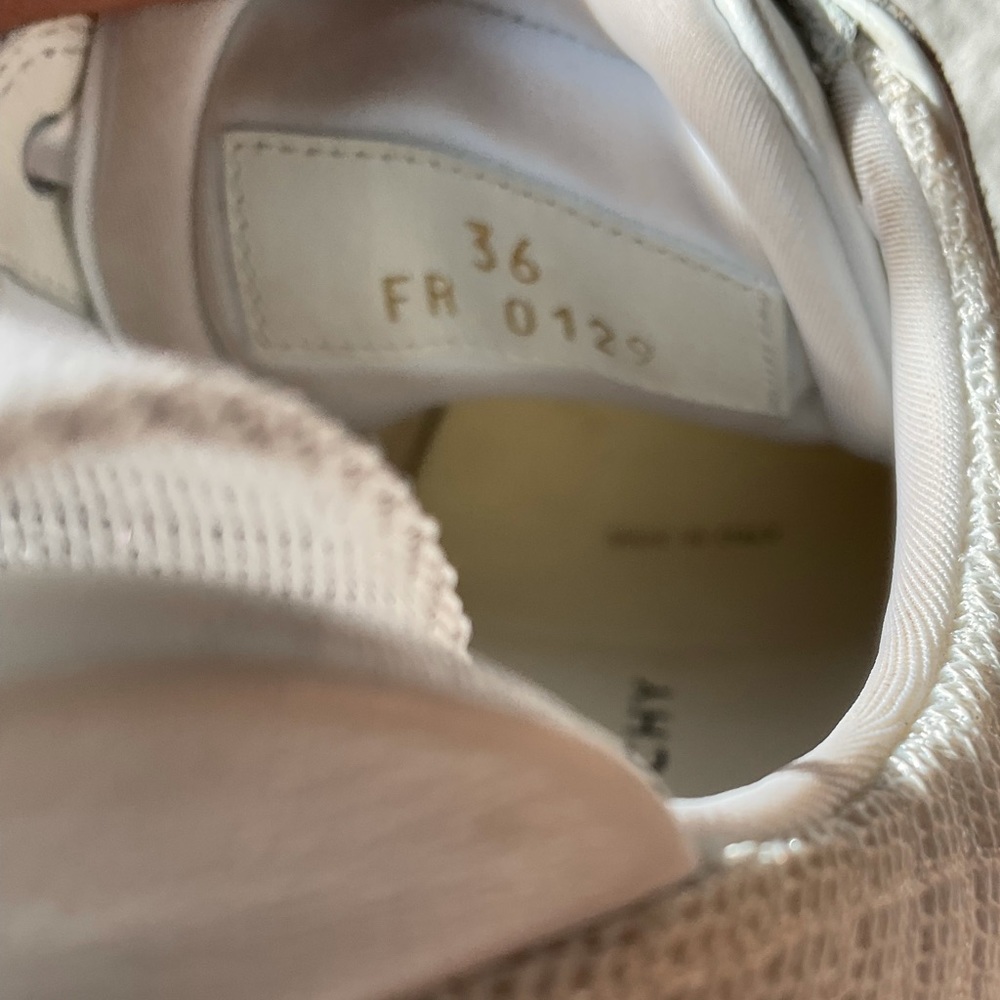 Givenchy Sneakers Jaw Women Fabric White. Women sneakers size 36.